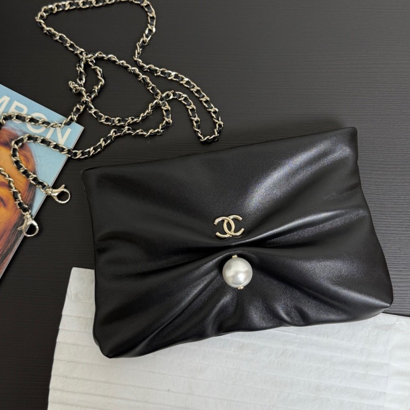 Chanel 25S 珍珠手链包