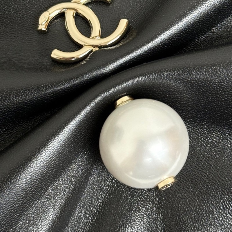 Chanel 25S 珍珠手链包