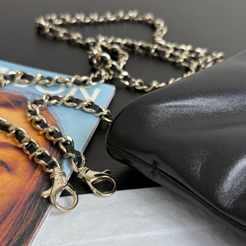 Chanel 25S 珍珠手链包