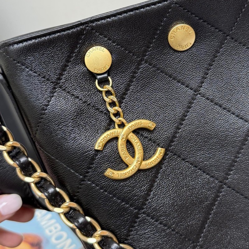 Chanel 25P Hobo