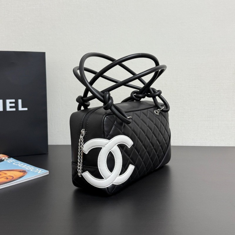 Chanel 枕头包