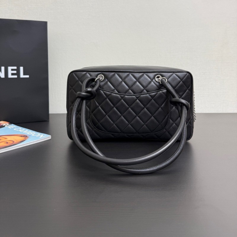 Chanel 枕头包