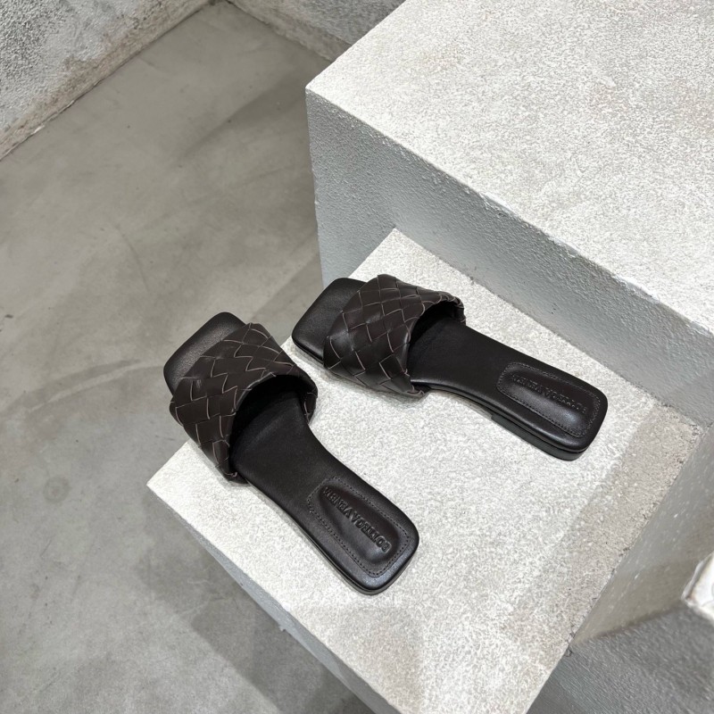 Bottega Veneta Flats 