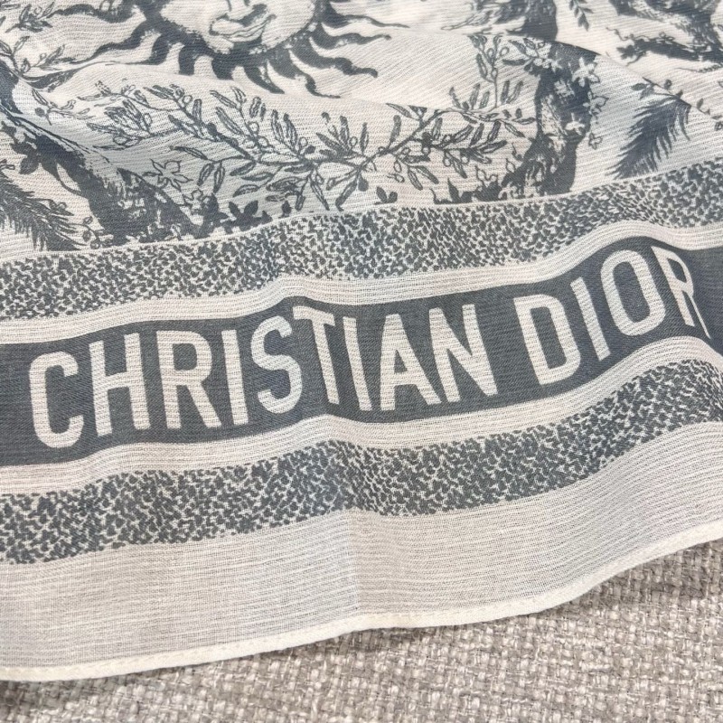 Dior Shawl