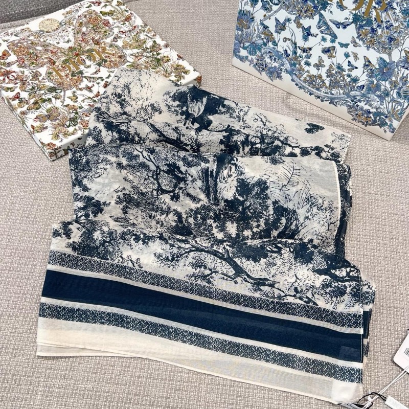 Dior Shawl