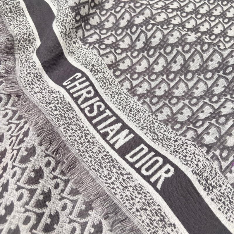 Dior Shawl