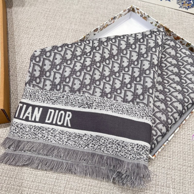 Dior Shawl