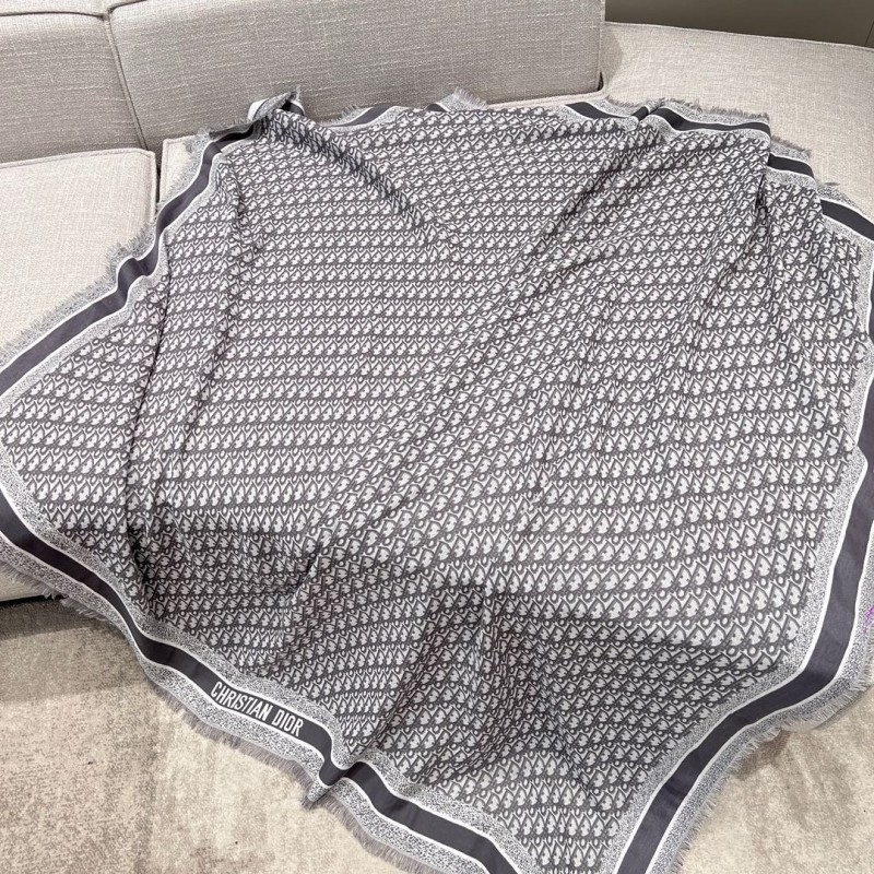 Dior Shawl
