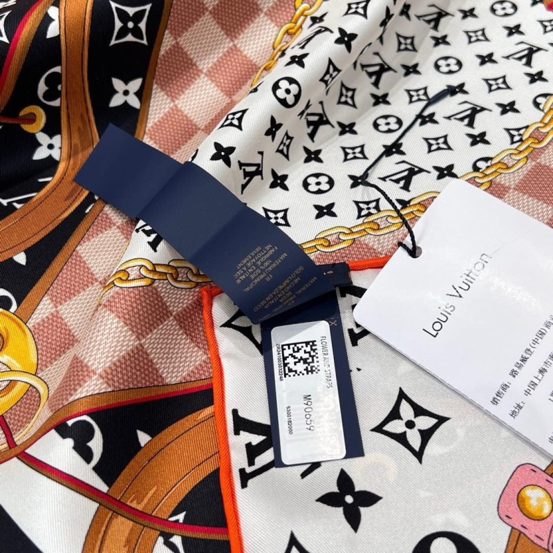 LV Scarf