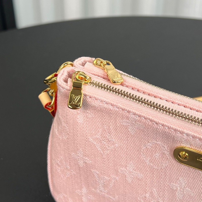 LV Pochette