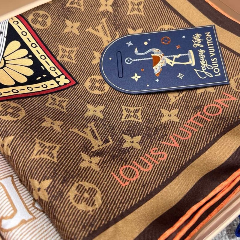 LV Scarf