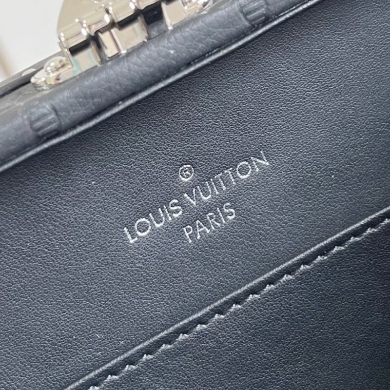 LV Soft Trunk