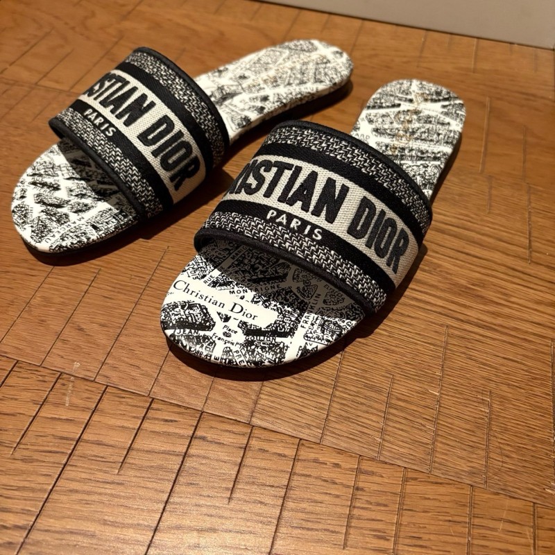 Dior Flats