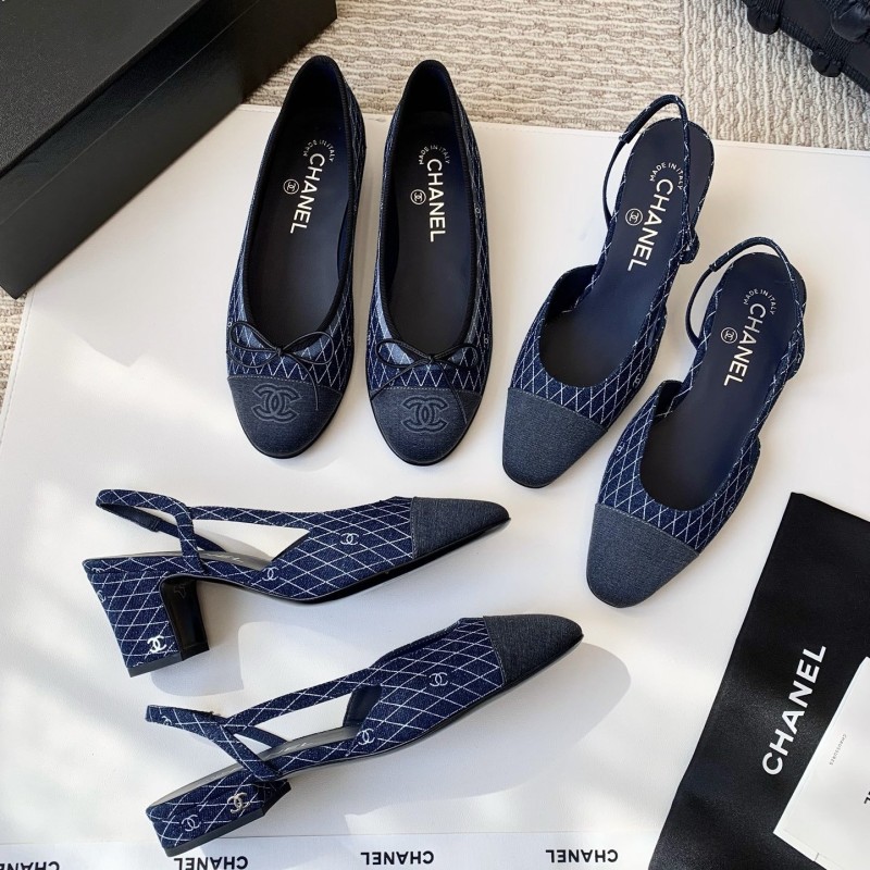 Chanel Flats & Heels Sandals 