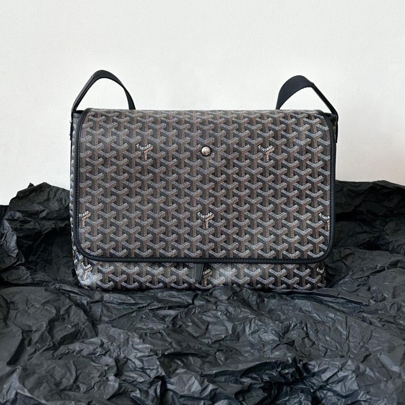 Goyard Messenger Bag