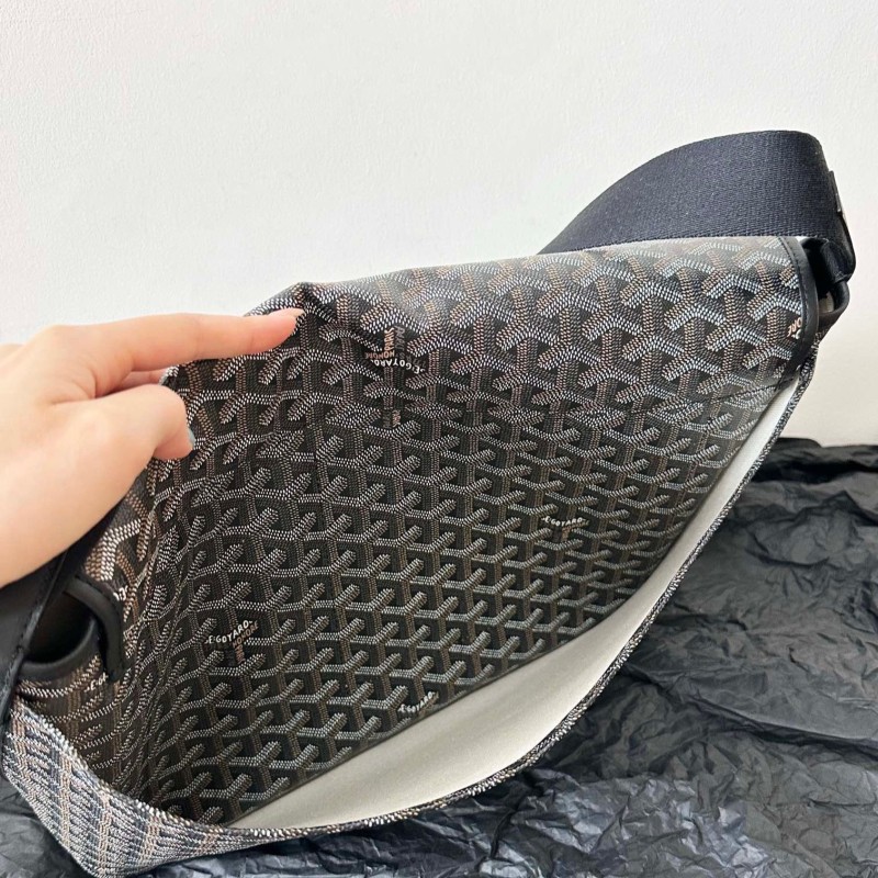 Goyard Messenger Bag