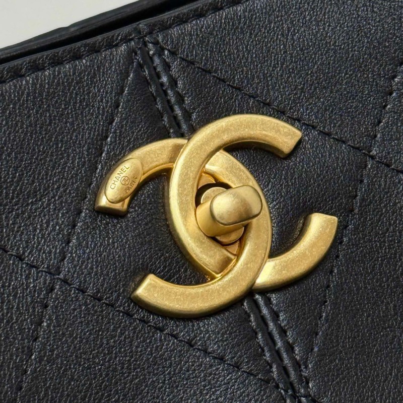 Chanel 25A Handbag