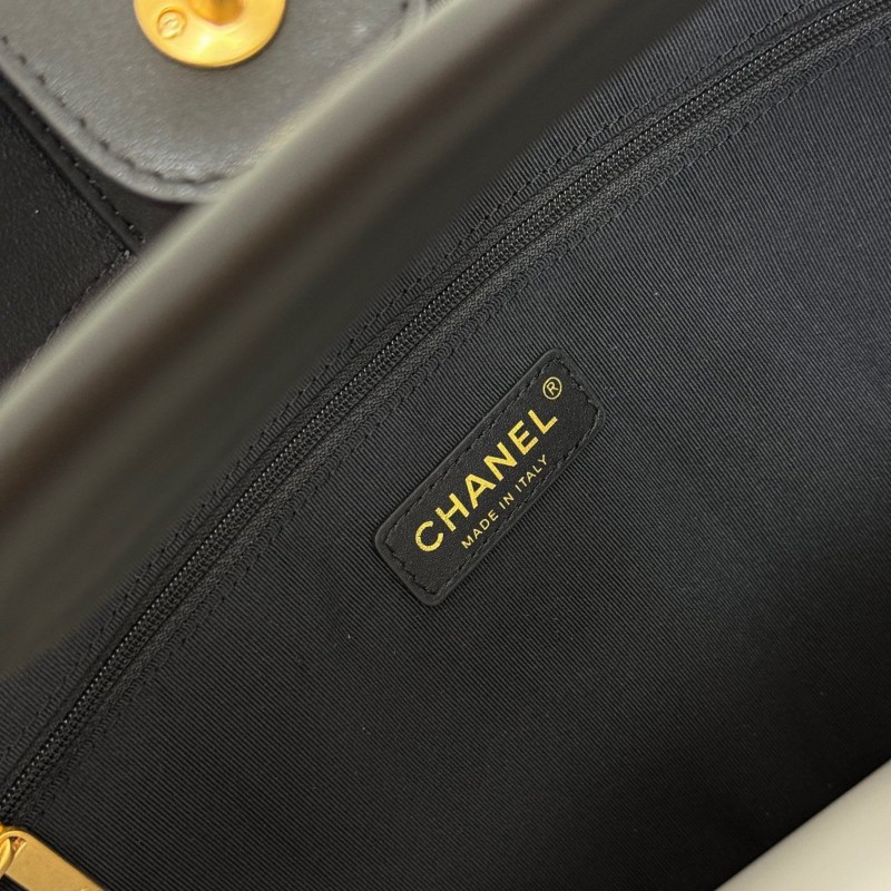 Chanel 25A Handbag