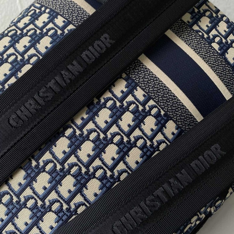 Dior Oblique 双肩背包