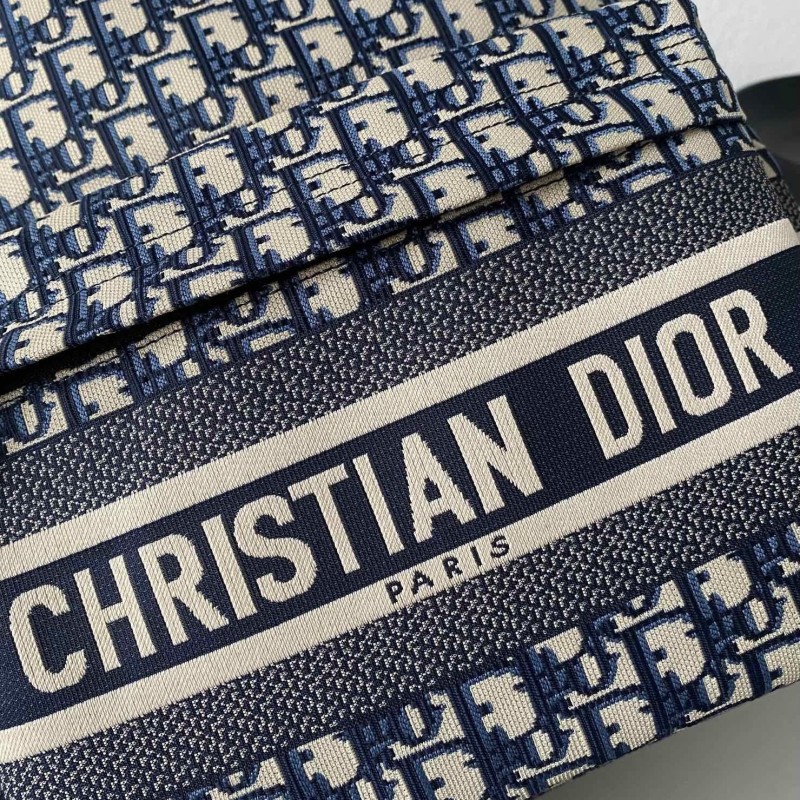 Dior Oblique 双肩背包