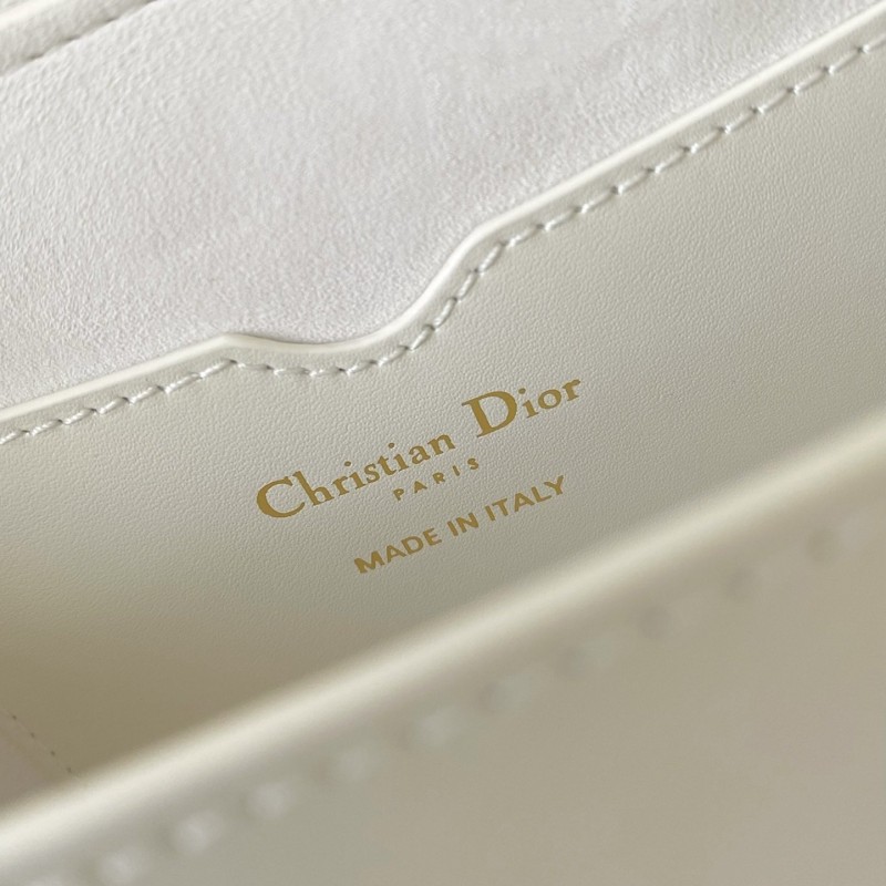 Dior East-West Bobby 月牙包