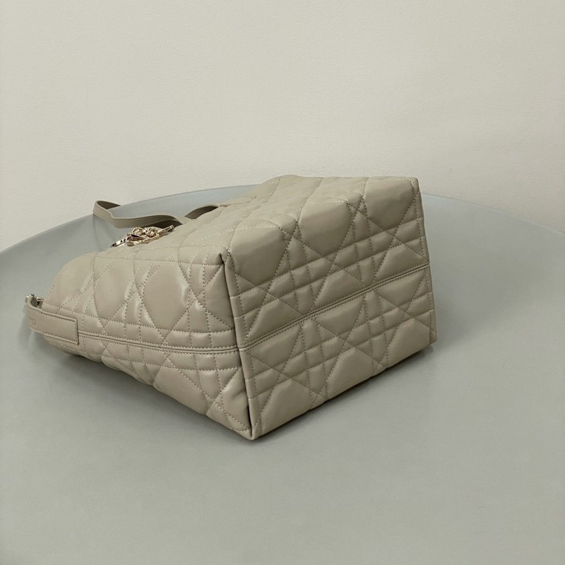 Dior Toujours 小号/中号