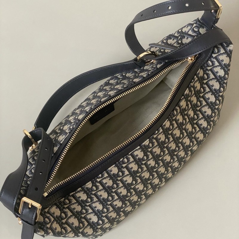 Dior D-journey 中号