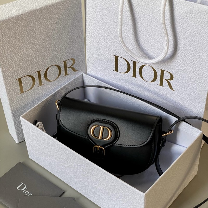 Dior Bobby 迷你