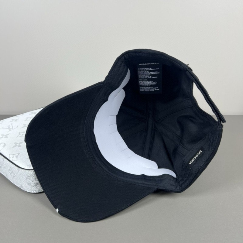 Balenciaga Cap