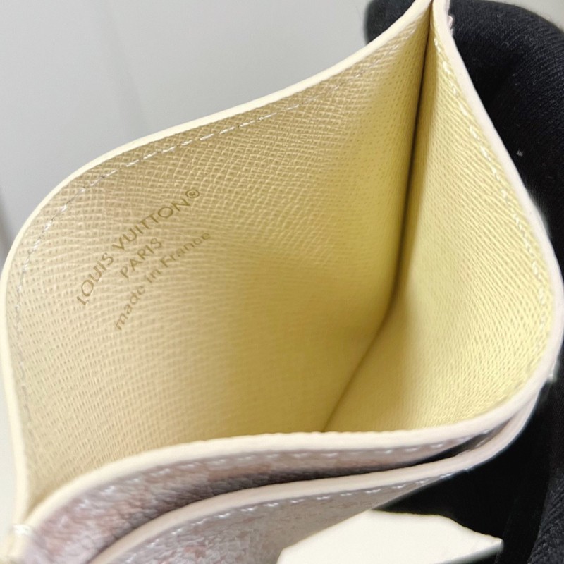 LV Cardholder