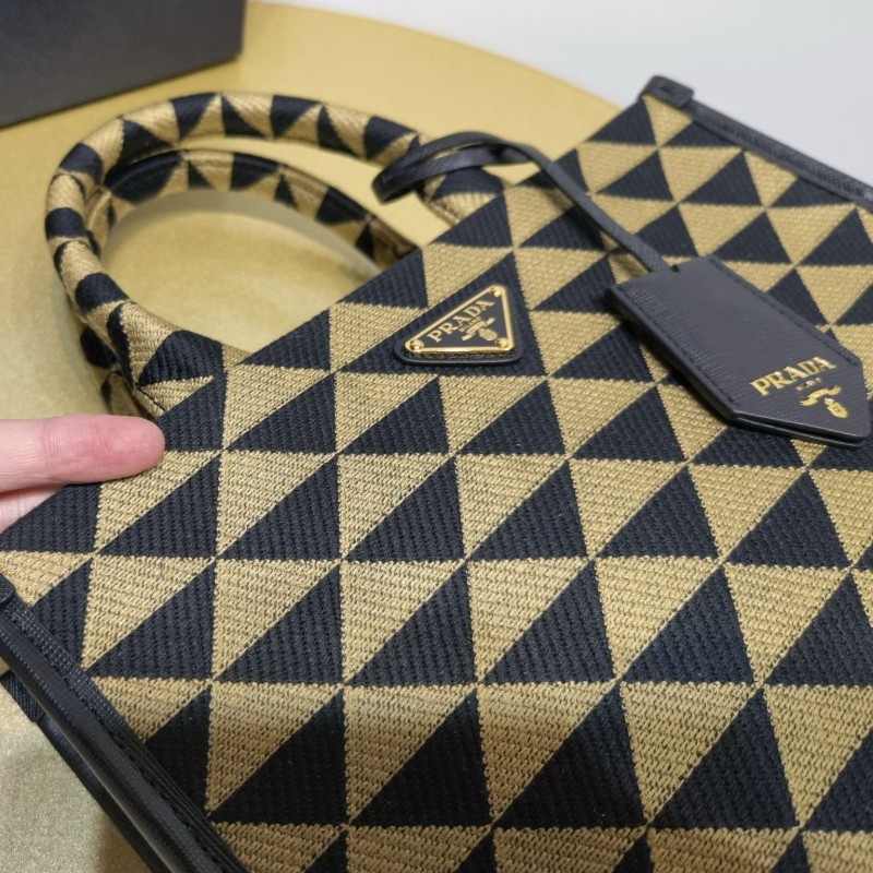 Prada Handbags (Medium)