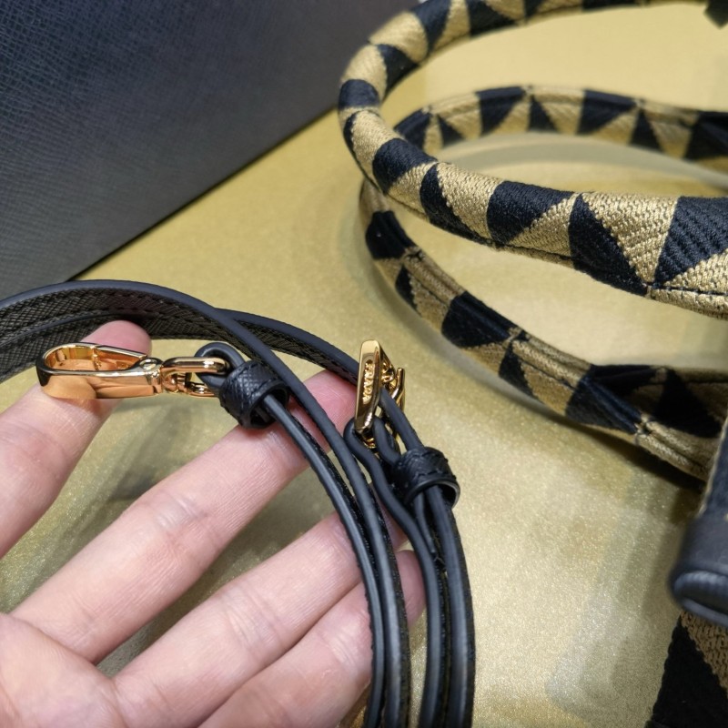 Prada Handbags (Medium)