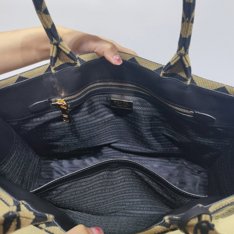 Prada Handbags (Large)