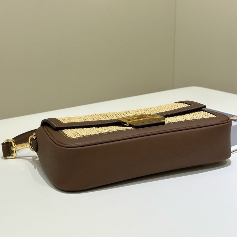 Fendi 拉菲草手袋