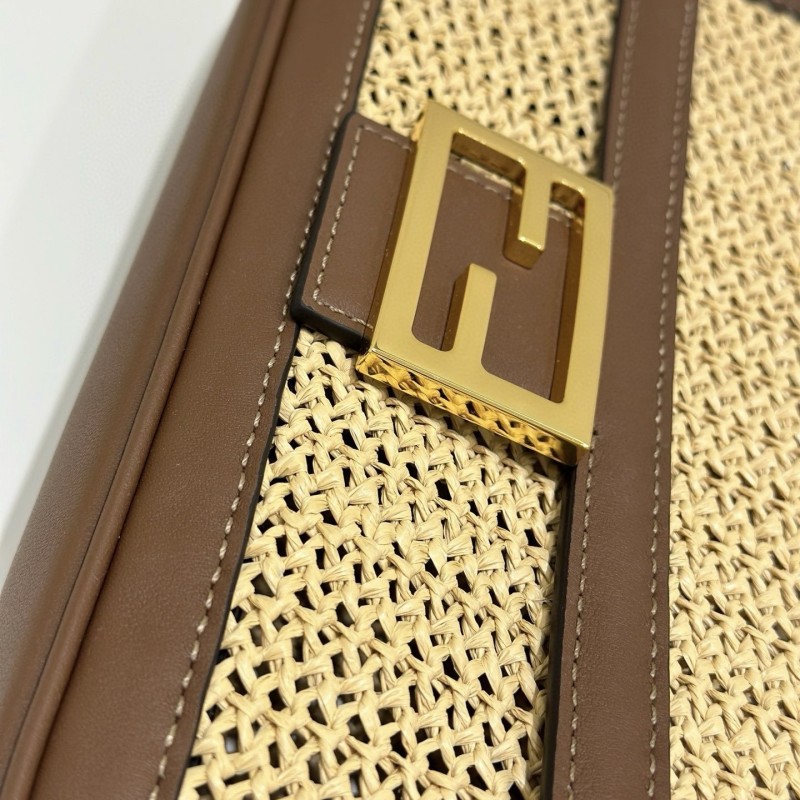 Fendi 拉菲草手袋