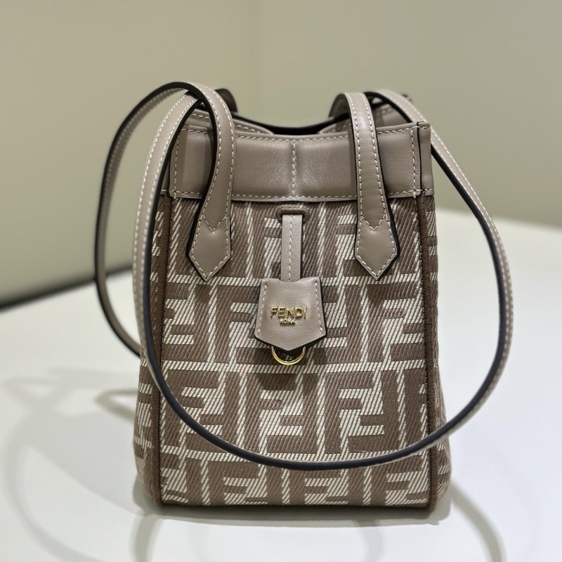 Fendi 折叠包