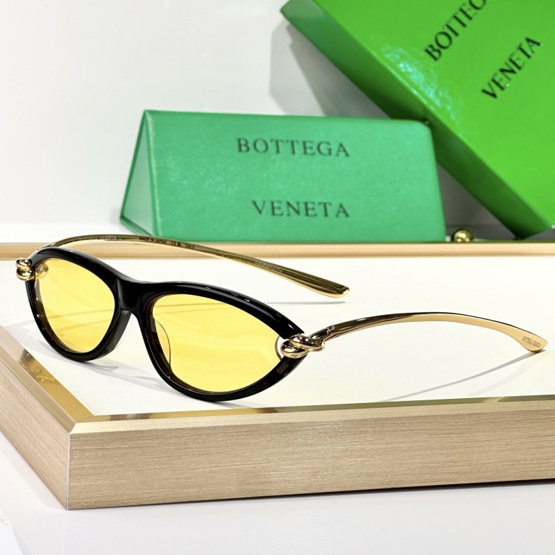 Bottega Veneta Sunglasses 