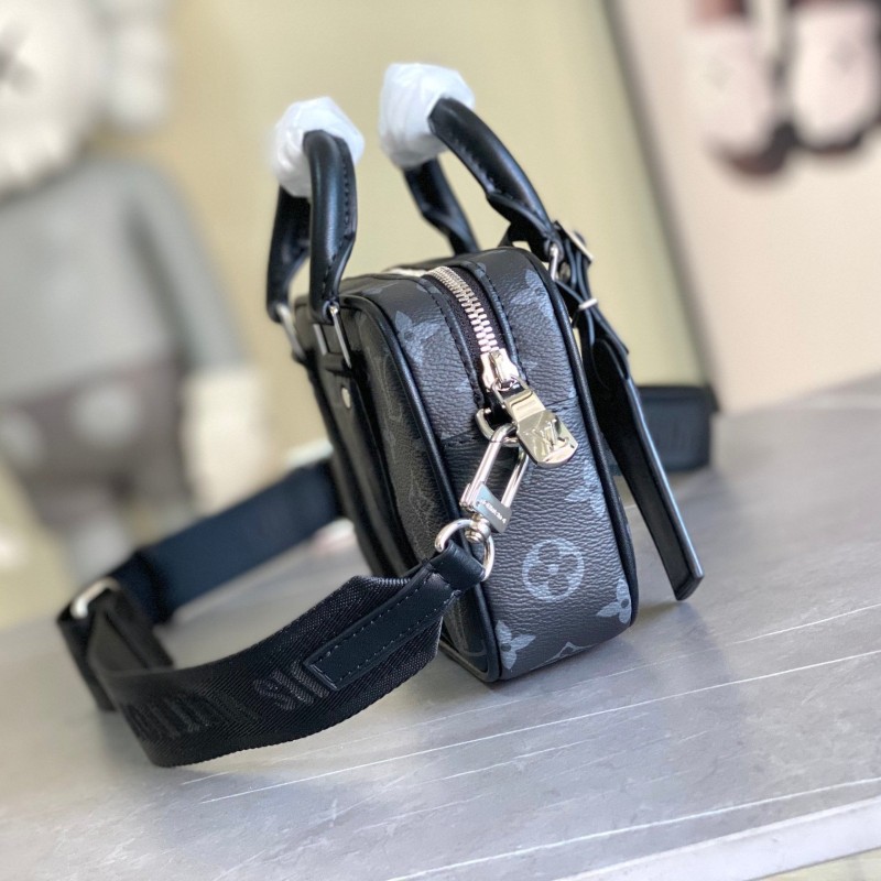 LV Nano Porte Document Voyage