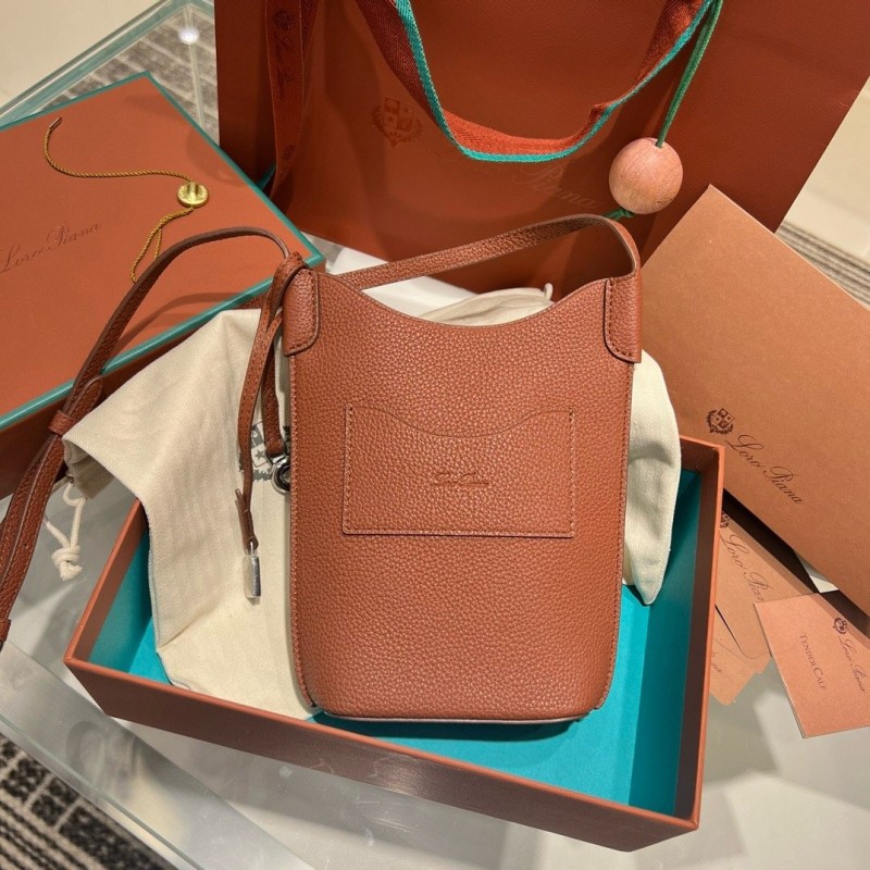 Loro Piana 手机包