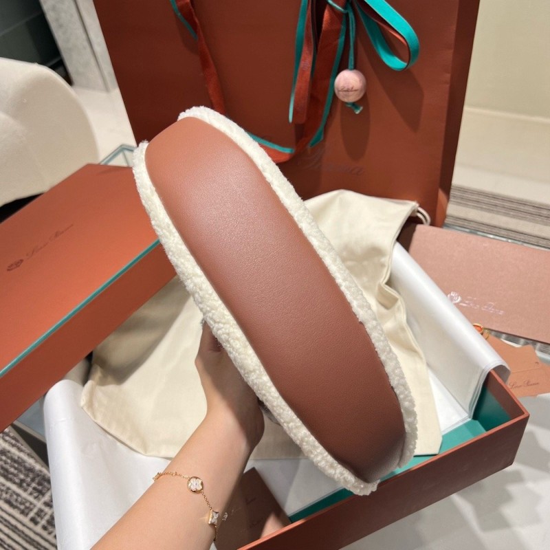 Loro Piana 月牙包