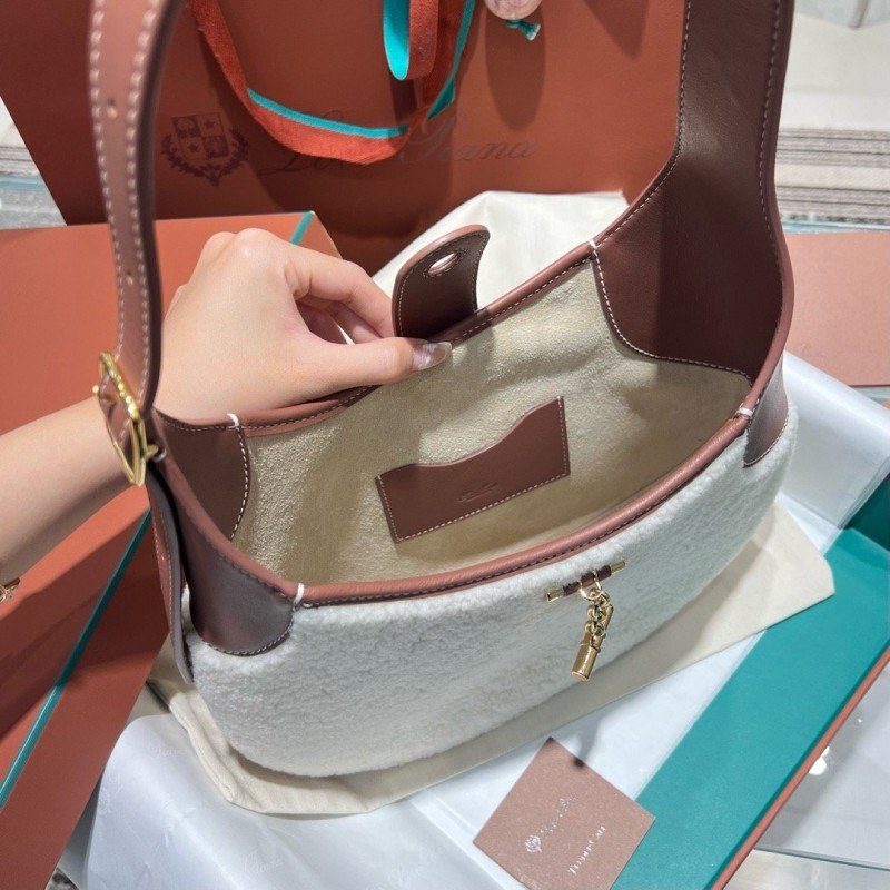 Loro Piana 月牙包