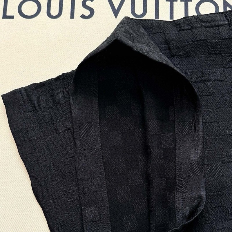 LV Unisex Shorts 