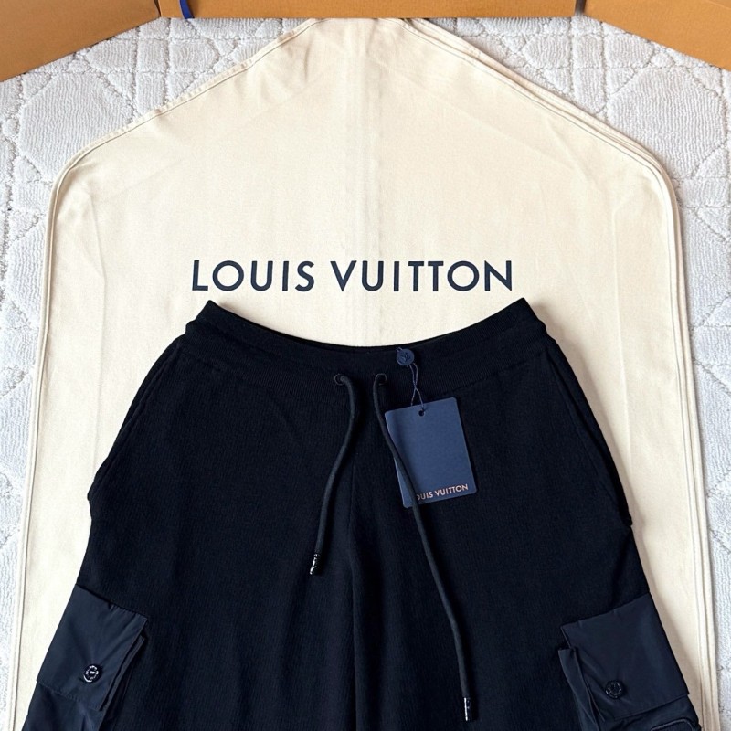 LV Unisex Shorts 