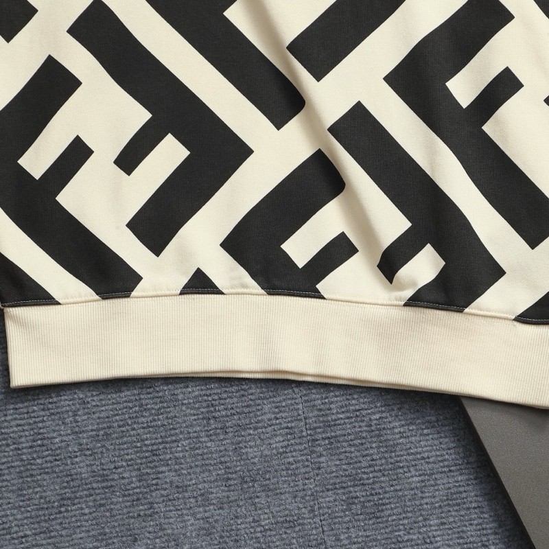 Fendi Unisex Sweater