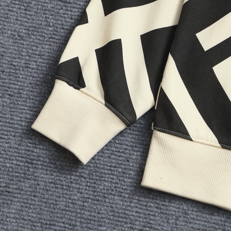 Fendi Unisex Sweater