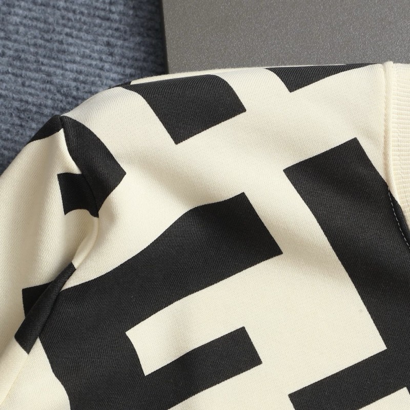 Fendi Unisex Sweater