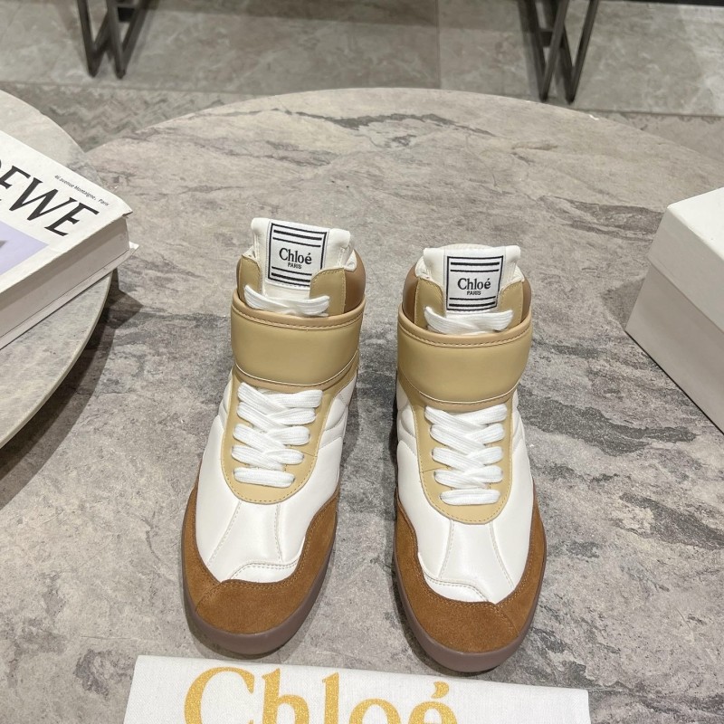 Chloe Sneakes 