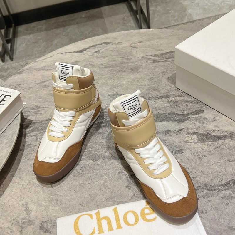 Chloe Sneakes 