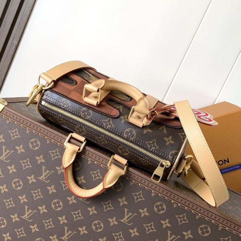 LV Keepall Bandouliere 25