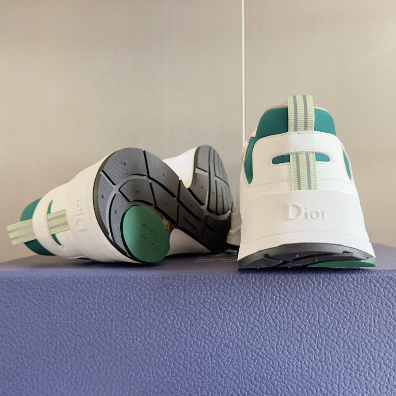 Dior Mile Sneakers 